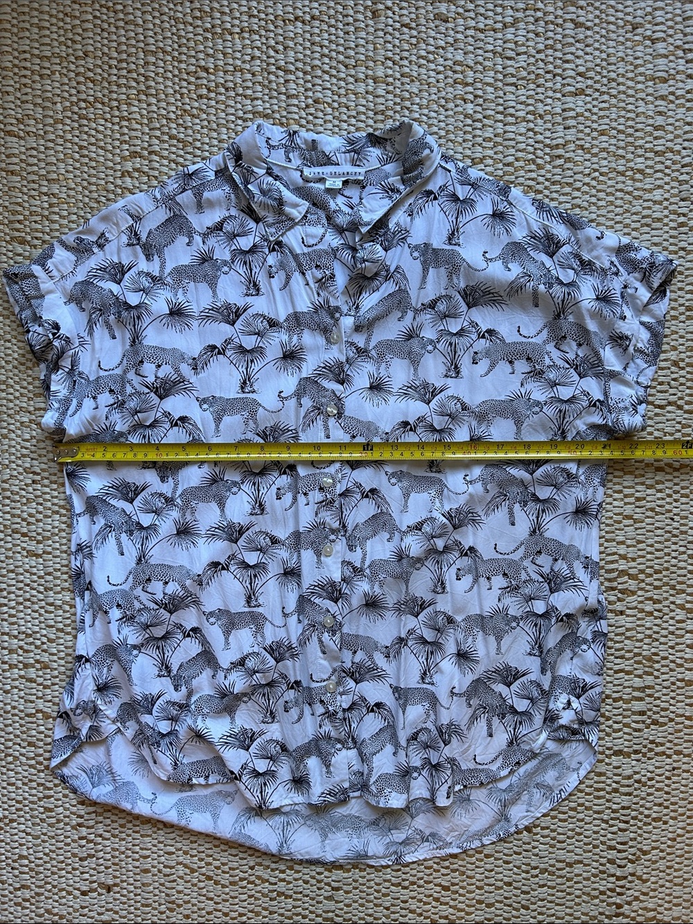 Jane & Delancy leopard print button down top - Picture 3 of 6